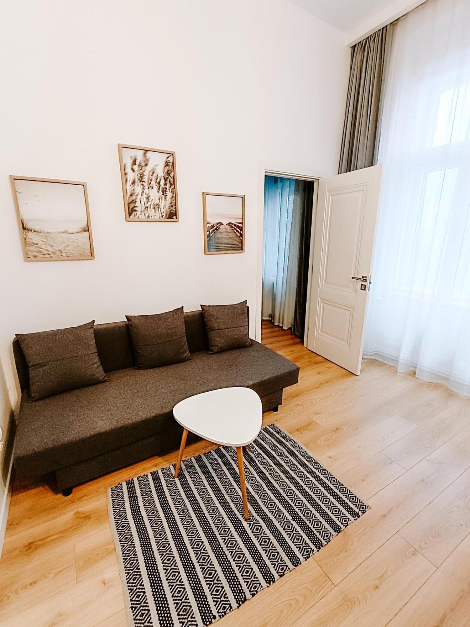 Fly Residence Αράντ Εξωτερικό φωτογραφία