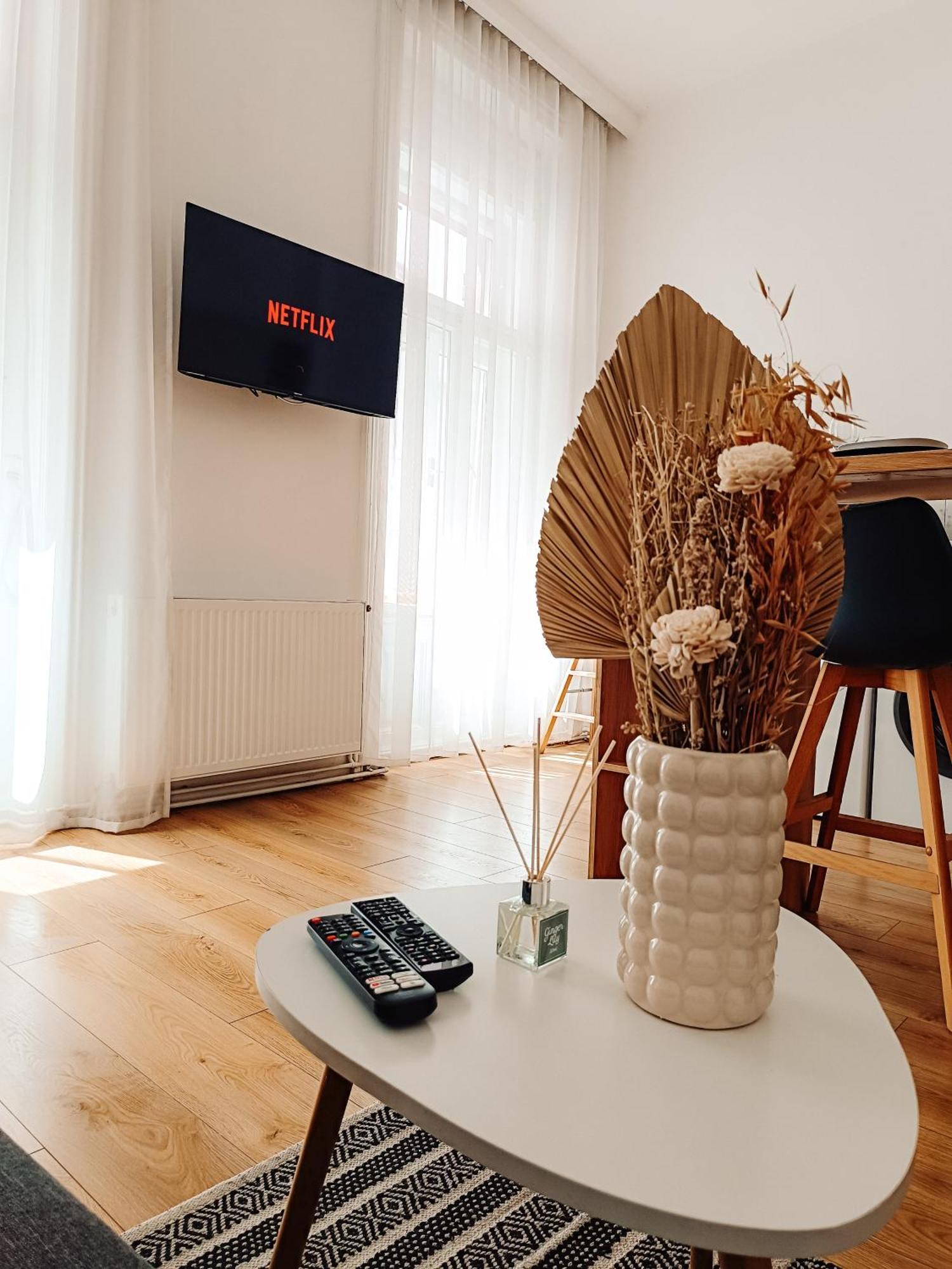 Fly Residence Αράντ Εξωτερικό φωτογραφία